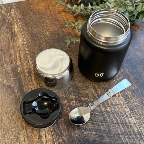 ensemble de contenant isotherme pour un lunch zéro déchet.