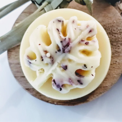 Barre de hydratante naturelle fondant sur la peau