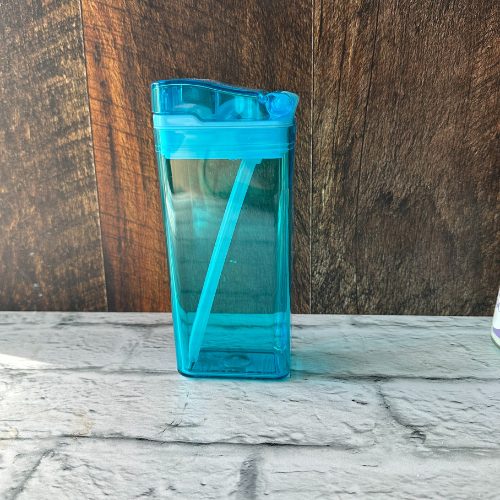 drink in a box bleu- boite à jus réutilisable