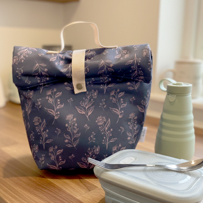 Custom corporate lunch bag made in Quebec - Insulated lunch bag