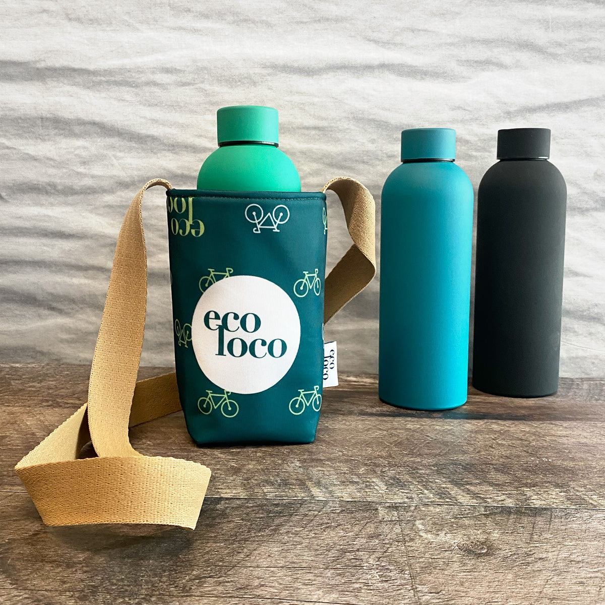 Custom insulated water bottle carrier, made in Quebec