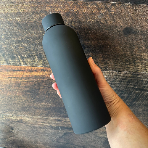 Bouteille en acier inoxydable isotherme à double parois noire