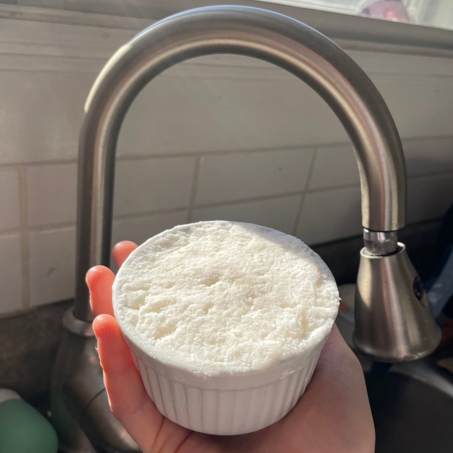 cake dégraissant et à vaisselle