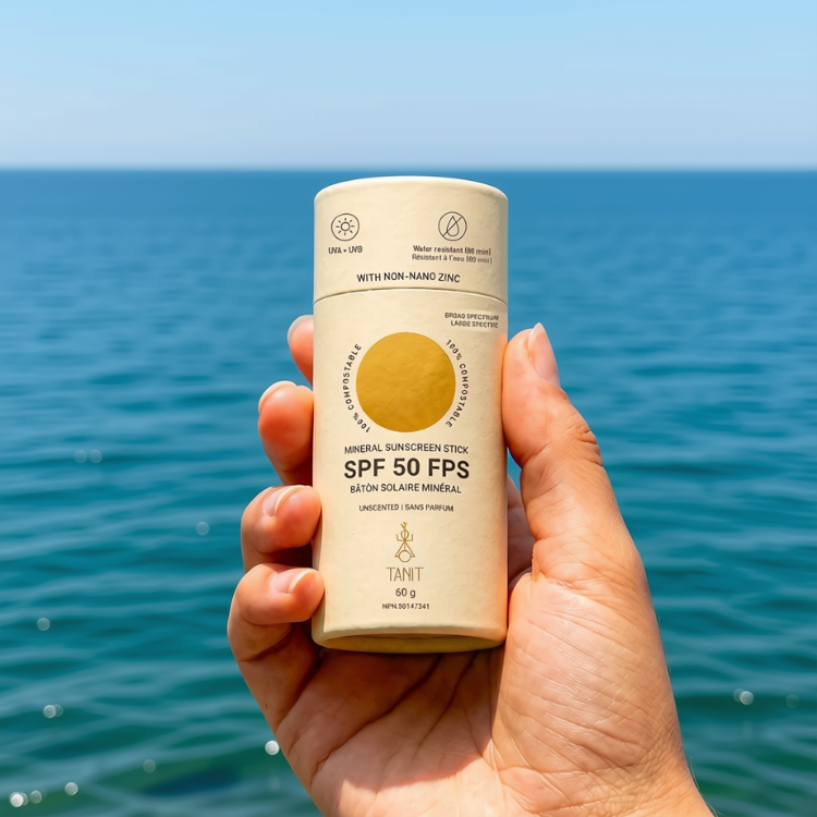 Natural and moisturizing mineral sunscreen SPF30 or SPF50