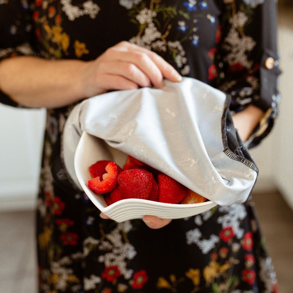 Medium reusable dish cover
