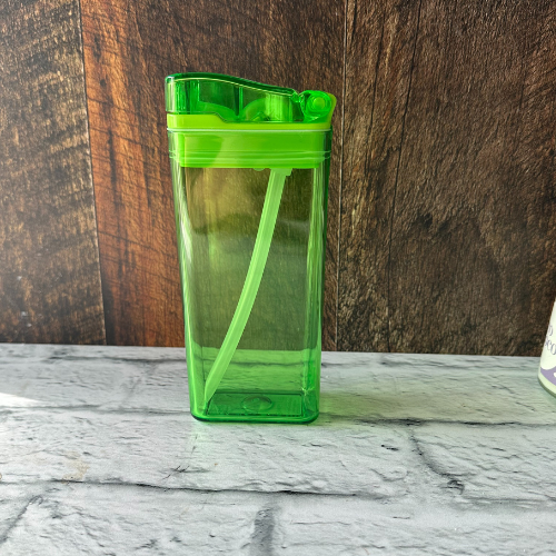 drink in a box verte- boite à jus réutilisable 12 oz