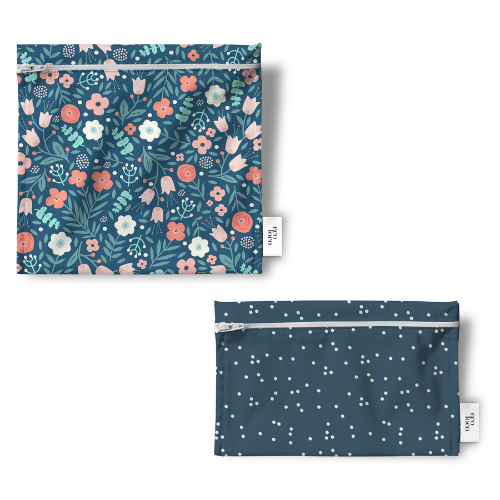 Sacs réutilisables multi-usage et pour le lunch vec des fleurs et des picots blanc et un teint de bleu.