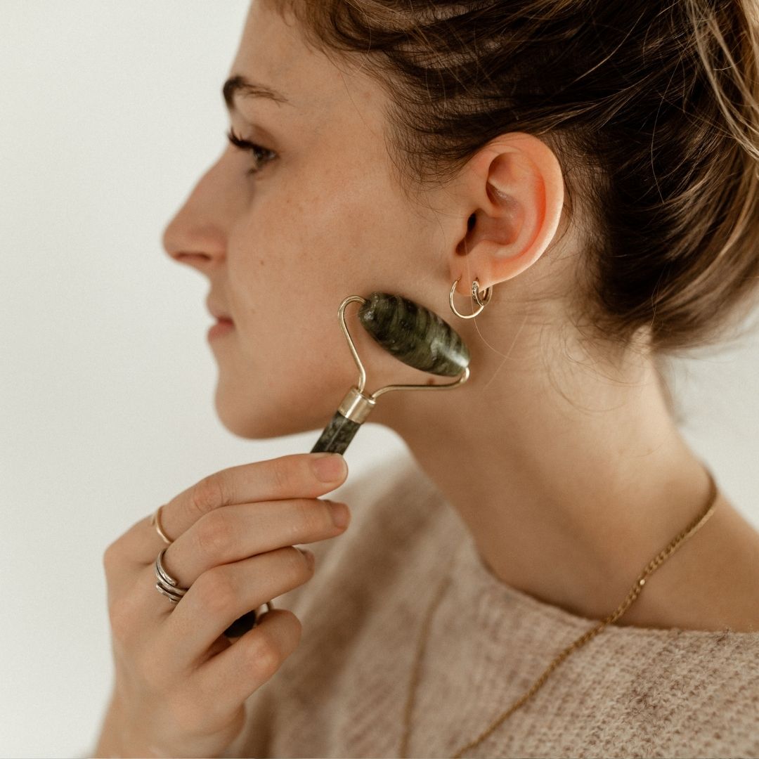 Jade facial roller