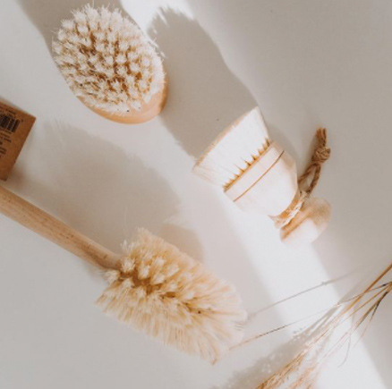 Ménage et lavage||Cleaning and laundry