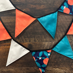 Guirlande de fanion avec des motifs d'orange