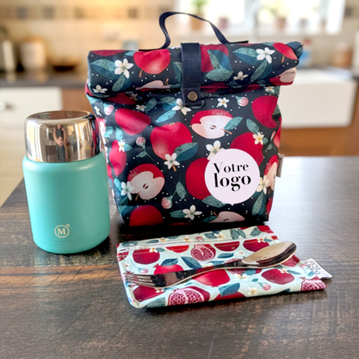 Custom corporate lunch bag made in Quebec - Insulated lunch bag