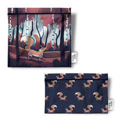 Deux sacs multiusage  collation et à lunch  avec des fermetures Eclair agencé avec des motifs de renards et de forêt sur un fond blanc. 