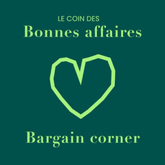 Fond vert avec un coeur vert lime avec l'inscription Le coin des bonnes affaires Eco Loco, imparfaits, erreur de commande, fin de ligne, émoji scream