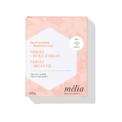 Boite de savon de Mélia rose pale au Néroli à l'huile d'argant des Miels d'anicet sur un fond blanc