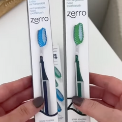 Zerro: 2 brosses à dents faites au Québec